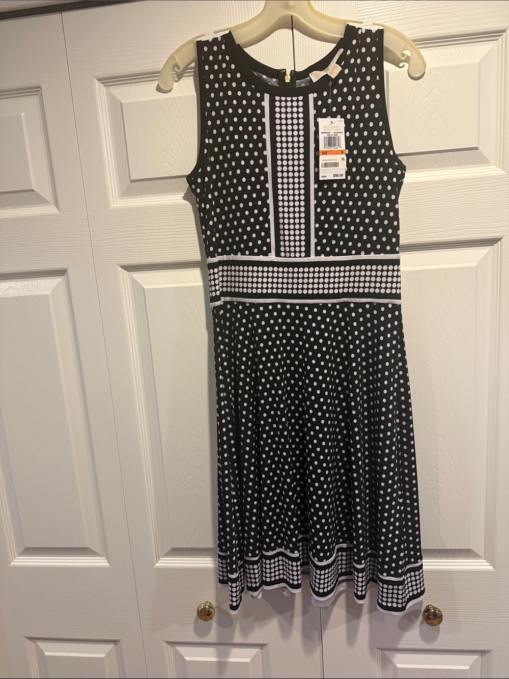 Michael Kors Black and White Polka Dot Dress..size S .. nwt